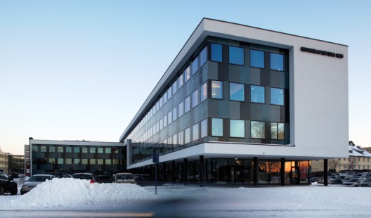Education House In Kjeller / Lund+Slaatto Architects