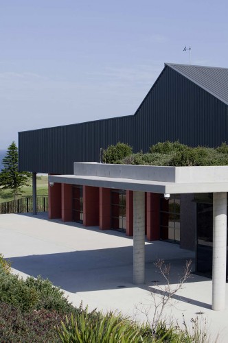 Prince Henry Community Centre / Lahznimmo Architects