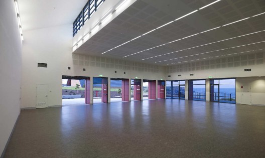 Prince Henry Community Centre / Lahznimmo Architects