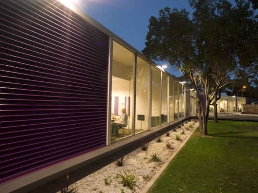The Brother Stephen Debourg Performing Arts Centre at Sacred Heart College / Tridente Architects