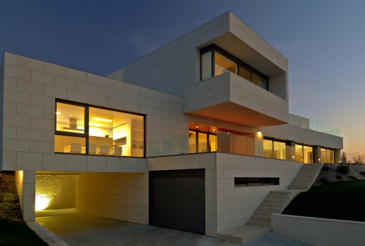 House In Perbes / Díaz y Díaz Arquitectos