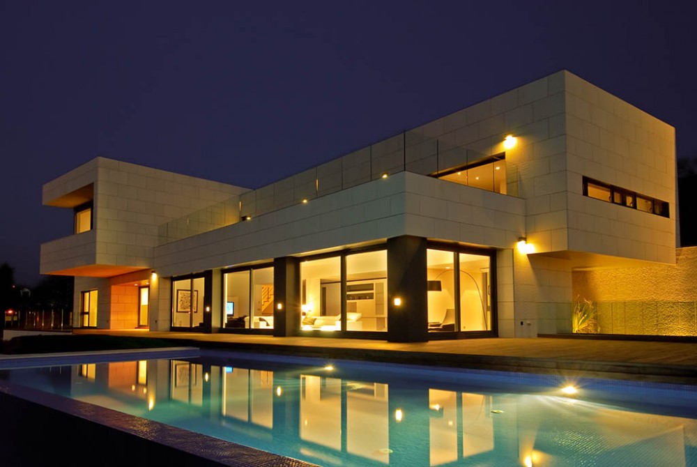 House in Perbes / Díaz y Díaz Arquitectos
