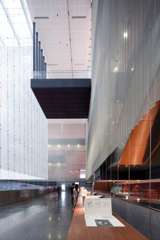 Guangdong Museum / Rocco Design Architects