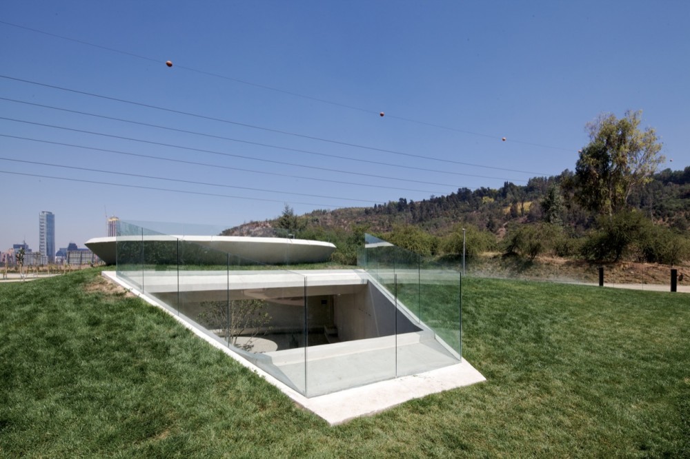 M9 Memorial / Gonzalo Mardones Viviani