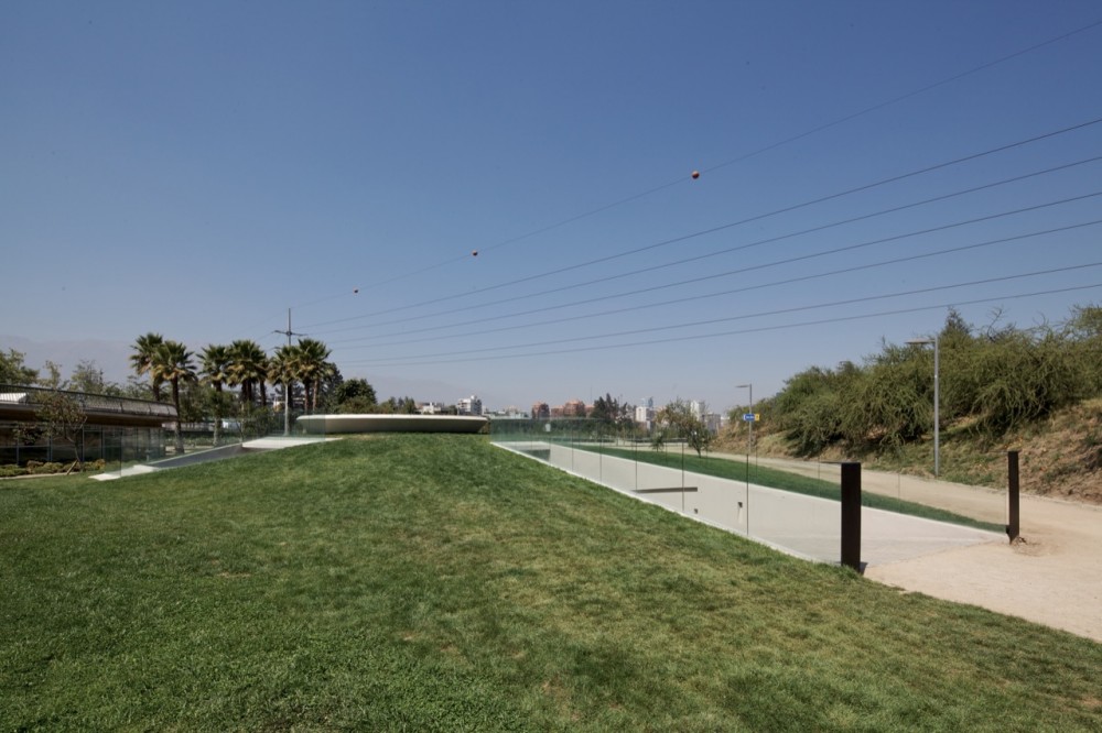 M9 Memorial / Gonzalo Mardones Viviani