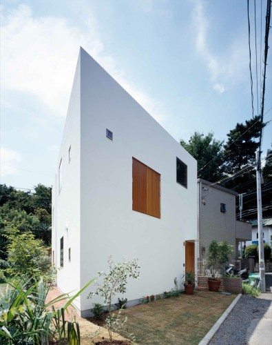 inside house & outside house / Takeshi Hosaka Architects