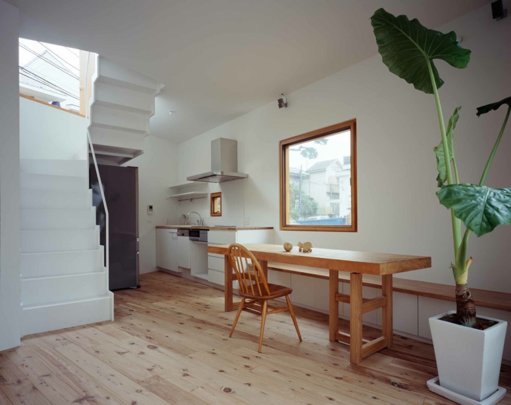 Inside House & Outside House / Takeshi Hosaka Architects