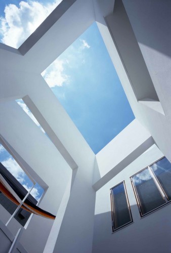 inside house & outside house / Takeshi Hosaka Architects