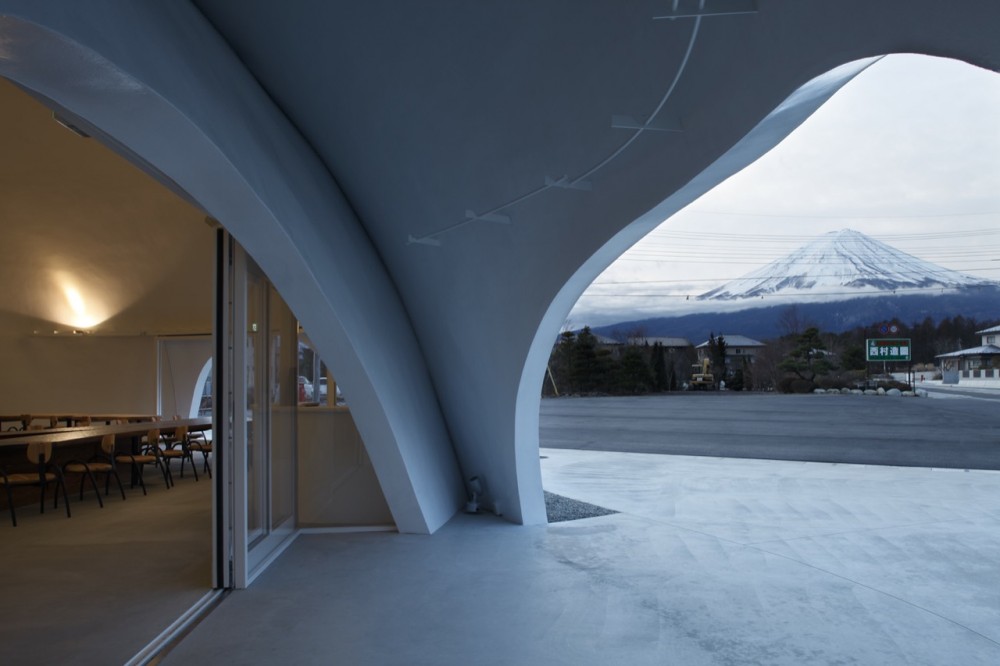 Hoto Fudo / Takeshi Hosaka Architects