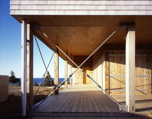 Hill House / MacKay-Lyons Sweetapple Architects