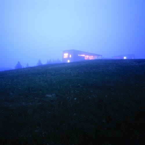 Hill House / MacKay-Lyons Sweetapple Architects
