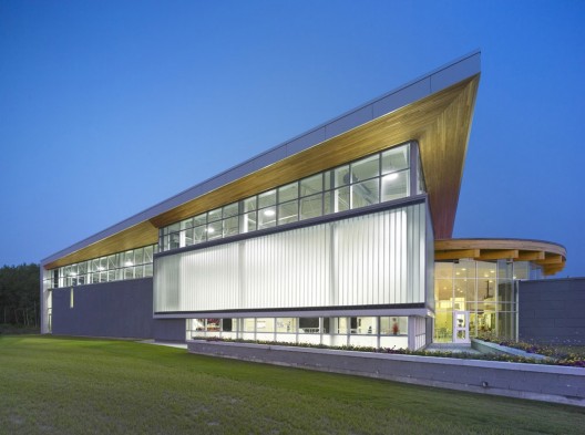YMCA Quinte / aTRM Architects