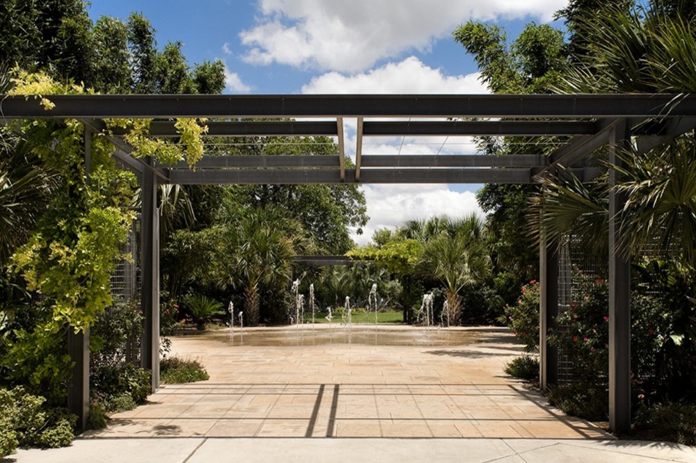 CAMPstreet/CHRISpark / Poteet Architects