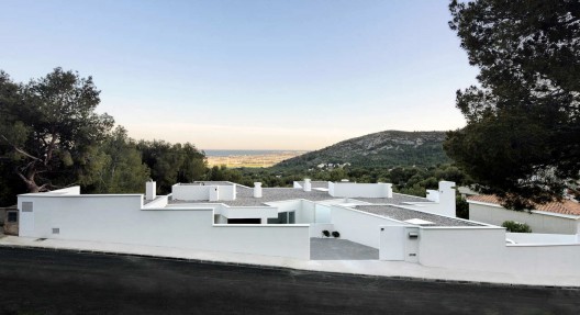 Ripolles-Manrique House / Teo Hidalgo Nácher