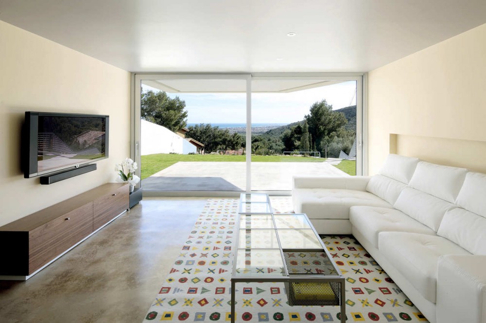 Ripolles-Manrique House / Teo Hidalgo Nácher