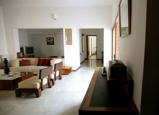 Sharma House / Kamat and Rozario Architecture