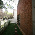 Sharma House / Kamat and Rozario Architecture Sharma House / Kamat and Rozario Architecture © Lester Rozario