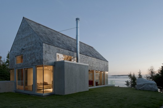 Martin-Lancaster House / MacKay-Lyons Sweetapple Architects
