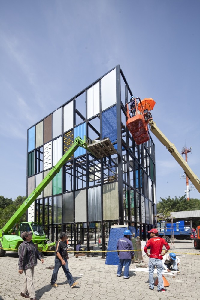 Disconnected Pavilion / Plan B Arquitectos