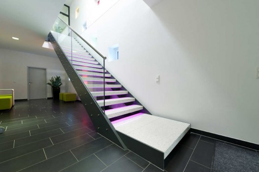 Lampenwelt Office Building / herbertarchitekten