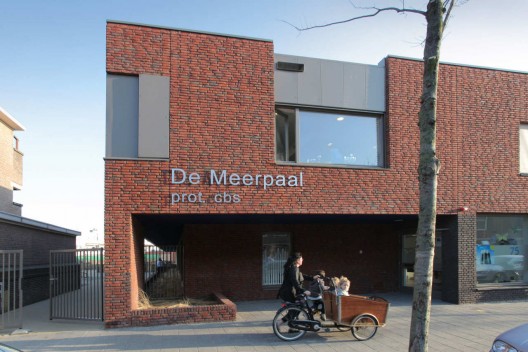 Multifunctional School Building Tesselseveld / HVE architecten