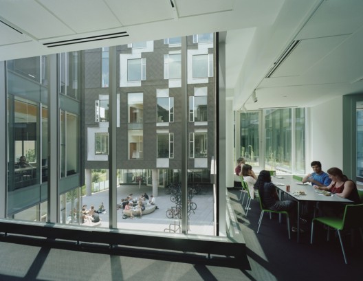Gates Center for Computer Science and Hillman Center for Future Generation Technologies / Mack Scogin Merrill Elam Architects