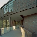 Lulu Chow Wang Campus Center and Davis Garage / Mack Scogin Merrill Elam Architects Lulu Chow Wang Campus Center and Davis Garage / Mack Scogin Merrill Elam Architects © Timothy Hursley