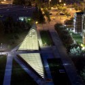 SAIT Parkade / Bing Thom Architects SAIT Parkade / Bing Thom Architects © Nic Lehoux (Courtesy of Bing Thom Architects)