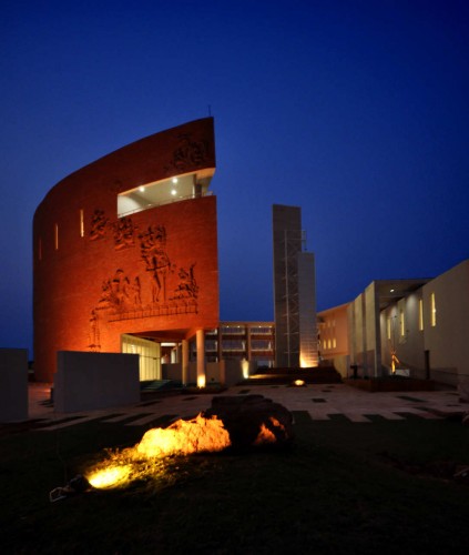 International Management Institute / Abin Design Studio