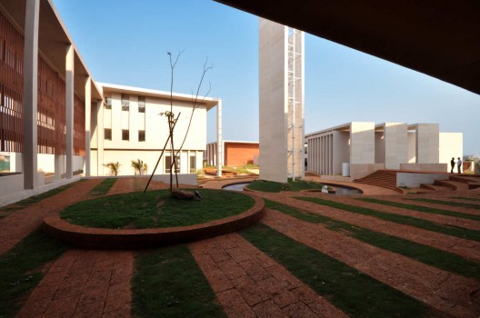 International Management Institute / Abin Design Studio