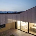 Wooden House With An Inner Courtyard / DI Bernardo Bader © DI Bernardo Bader