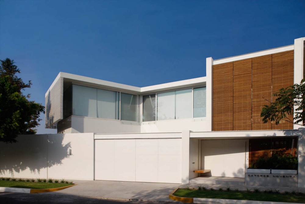 Lucke Orozco House / Hernandez Silva Arquitectos