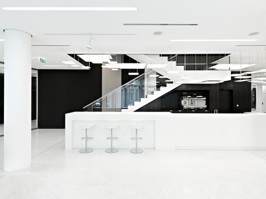 The Flagship Store / Solid Architecture