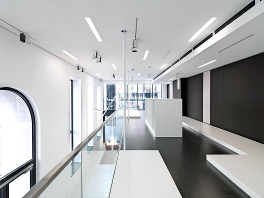 The Flagship Store / Solid Architecture