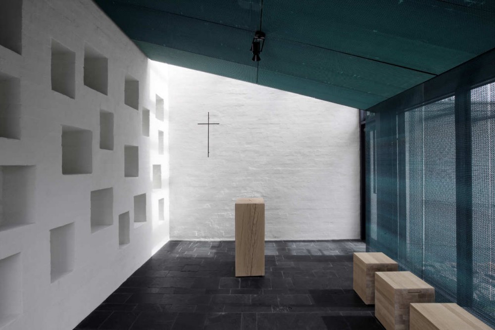 Chapel of St.Lawrence / Avanto Architects, Ville Hara and Anu Puustinen