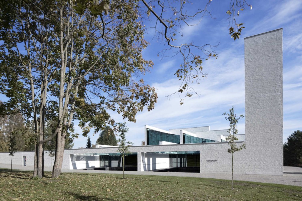 Chapel of St.Lawrence / Avanto Architects, Ville Hara and Anu Puustinen