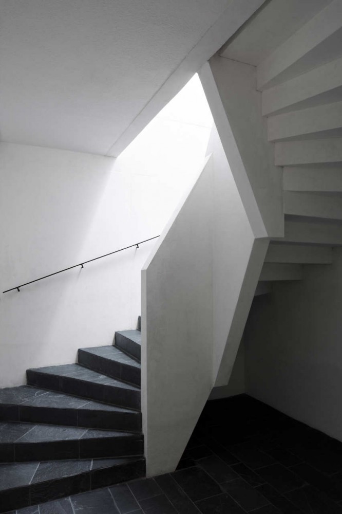 Chapel of St.Lawrence / Avanto Architects, Ville Hara and Anu Puustinen