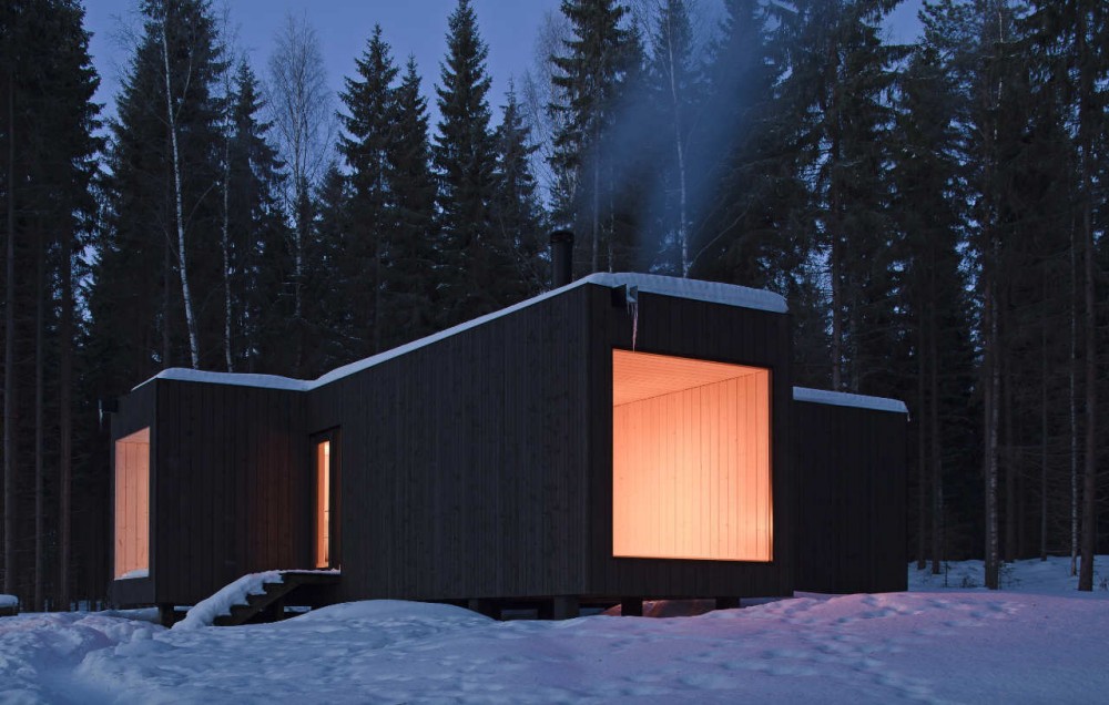 Four-cornered Villa / Avanto Architects