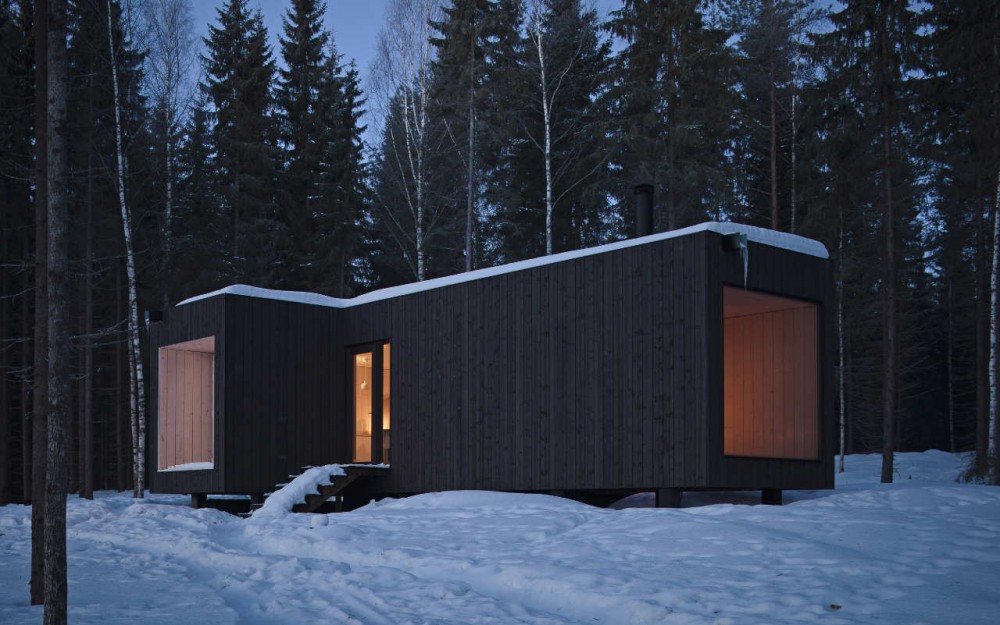 Four-cornered Villa / Avanto Architects