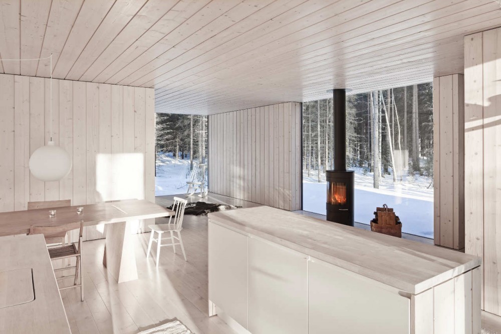 Four-cornered Villa / Avanto Architects