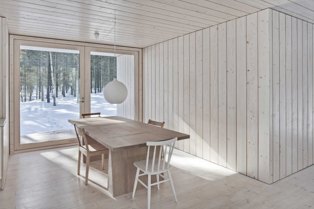 Four-cornered Villa / Avanto Architects