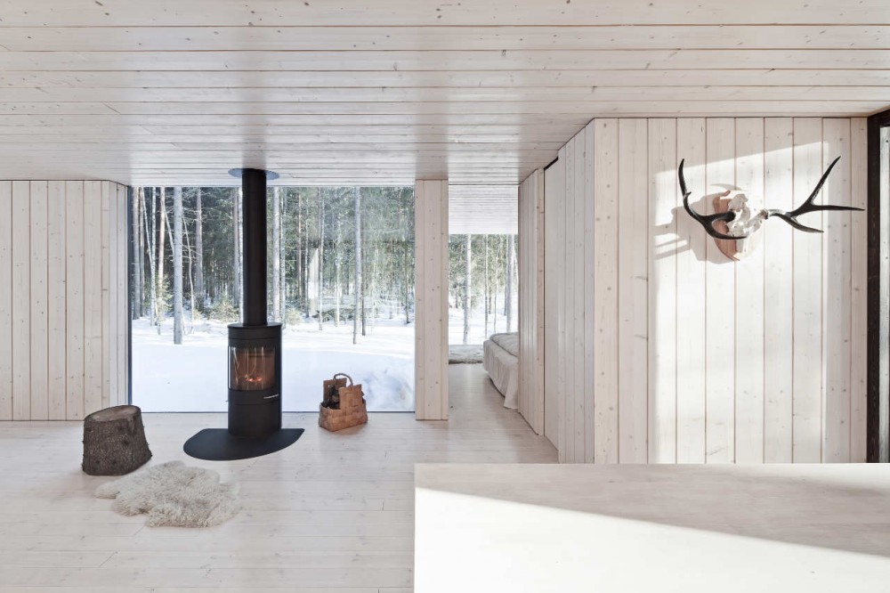 Four-cornered Villa / Avanto Architects