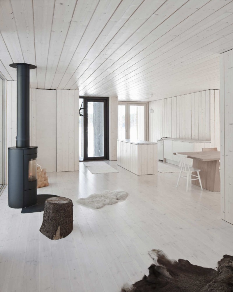 Four-cornered Villa / Avanto Architects