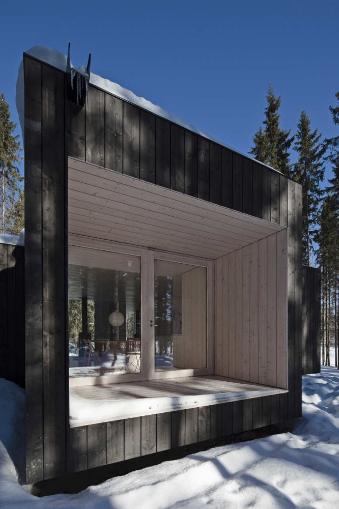 Four-cornered Villa / Avanto Architects