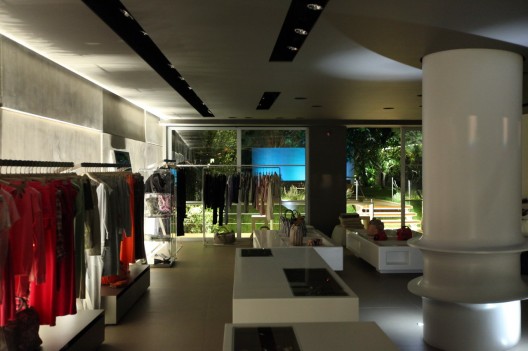 Ensayar / Adrianopoulos + Associates