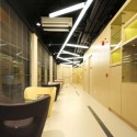 The Hong Kong Federation of Women T.S. Kwok Service Centre / Barrie Ho The Hong Kong Federation of Women T.S. Kwok Service Centre / Barrie Ho © Barrie Ho