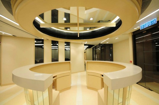 The Hong Kong Federation of Women T.S. Kwok Service Centre / Barrie Ho