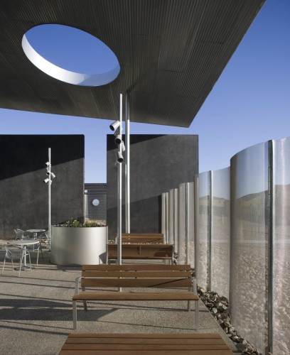 Sunrise Mountain Library / richärd+bauer