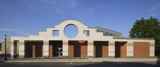 19_Congregation Beth El exterior (Matt Wargo)