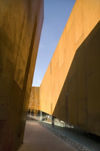 Arabian Library / richärd+bauer